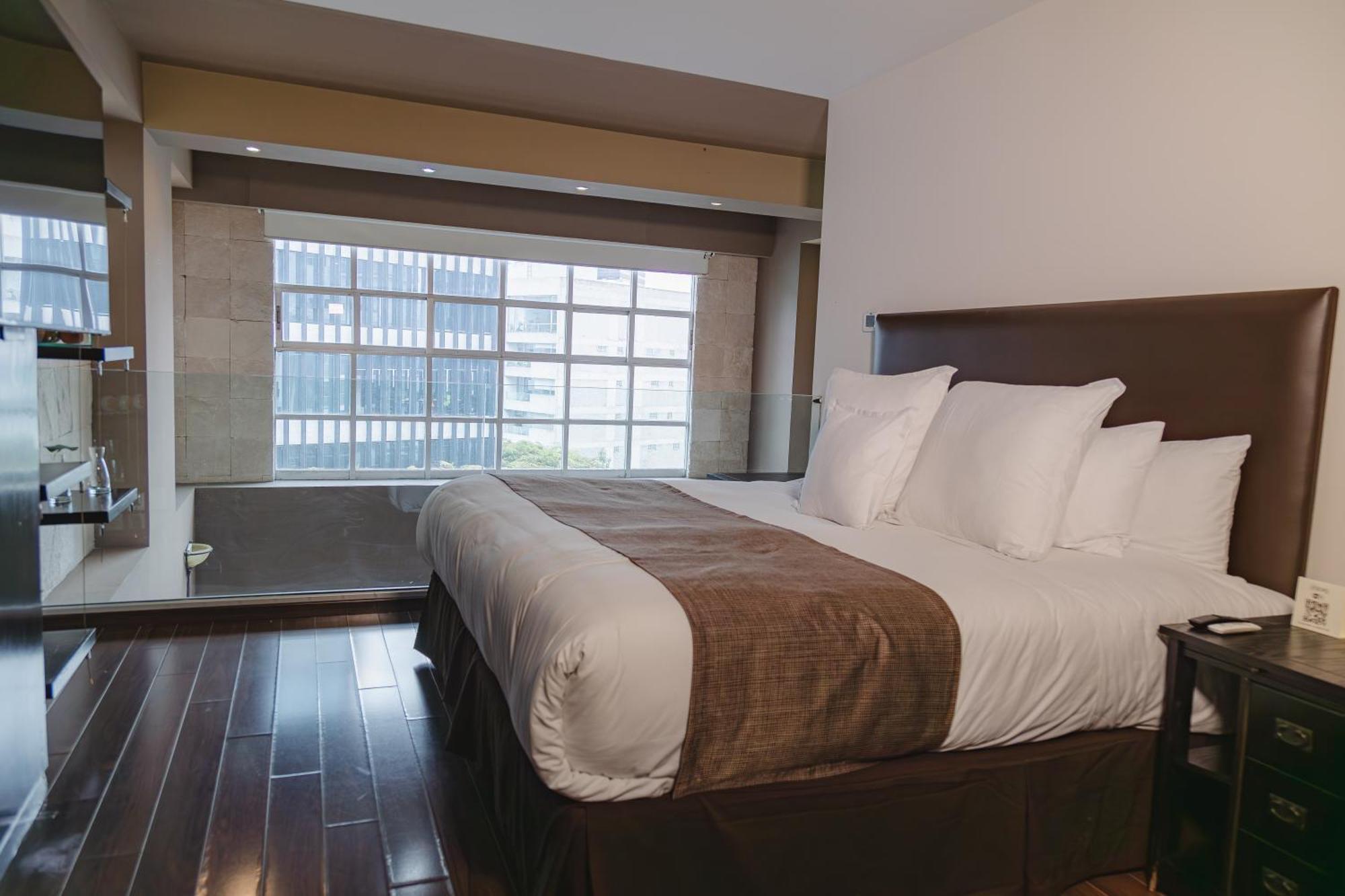 St Isidro Suites Corporate Housing Spa & Wellness Center Мексико Сити Екстериор снимка